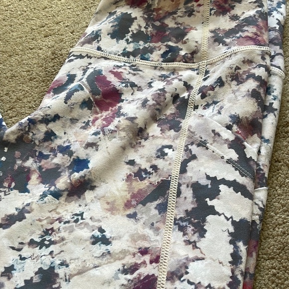 Zella Legging Size Medium - Picture 2 of 5